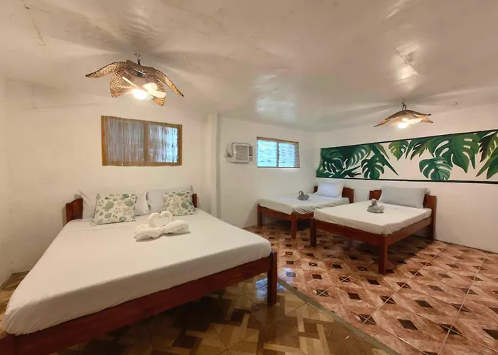 5r Tourist & Restaurant Hotel