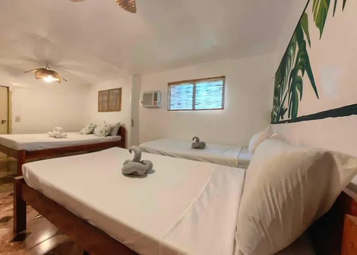 Hotel 5r Tourist & Restaurant Pooc