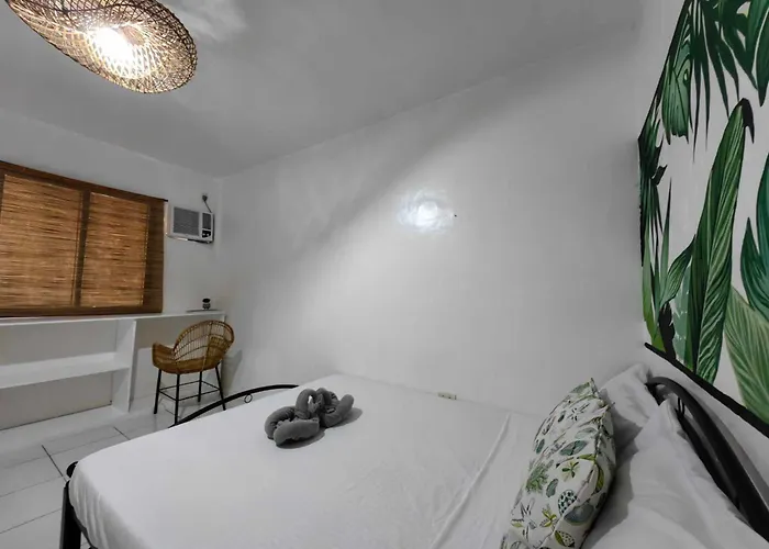 Hotel 5r Tourist & Restaurant