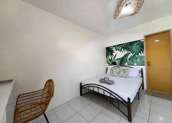 5r Tourist & Restaurant Hotel Pooc